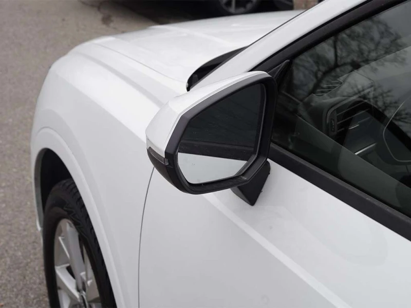 Audi Q3 * quattro Premium * CARFAX * ЦЕНА ДО БГ, снимка 7 - Автомобили и джипове - 53273275