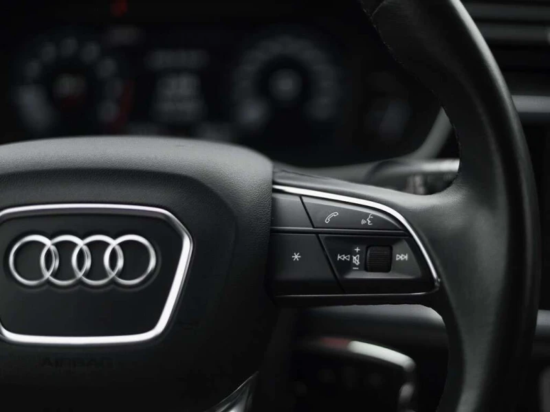 Audi Q3 * quattro Premium * CARFAX * ЦЕНА ДО БГ, снимка 15 - Автомобили и джипове - 53273275