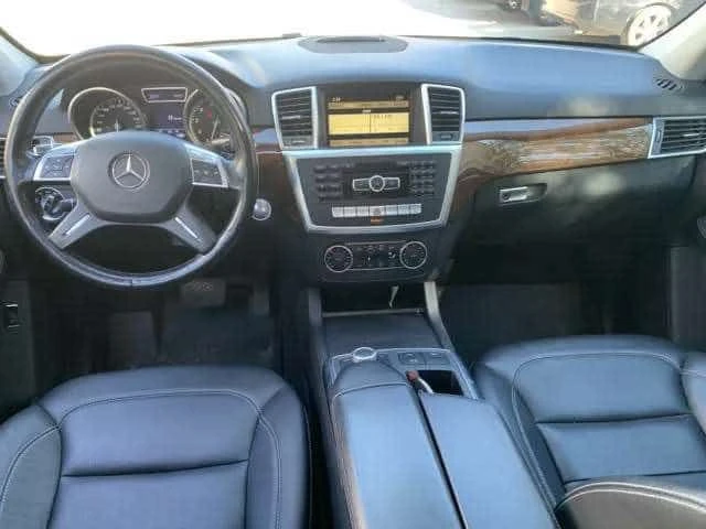 Mercedes-Benz ML 350 * 3.5 V6 Бензин * AMG Line * Фиксирана цена до БГ , снимка 7 - Автомобили и джипове - 55200521