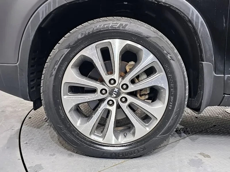 Kia Sorento 2.2 4WD TRENDY, снимка 5 - Автомобили и джипове - 56360406