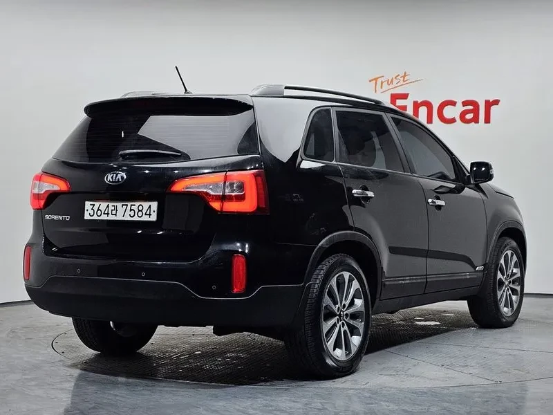 Kia Sorento 2.2 4WD TRENDY, снимка 2 - Автомобили и джипове - 56360406