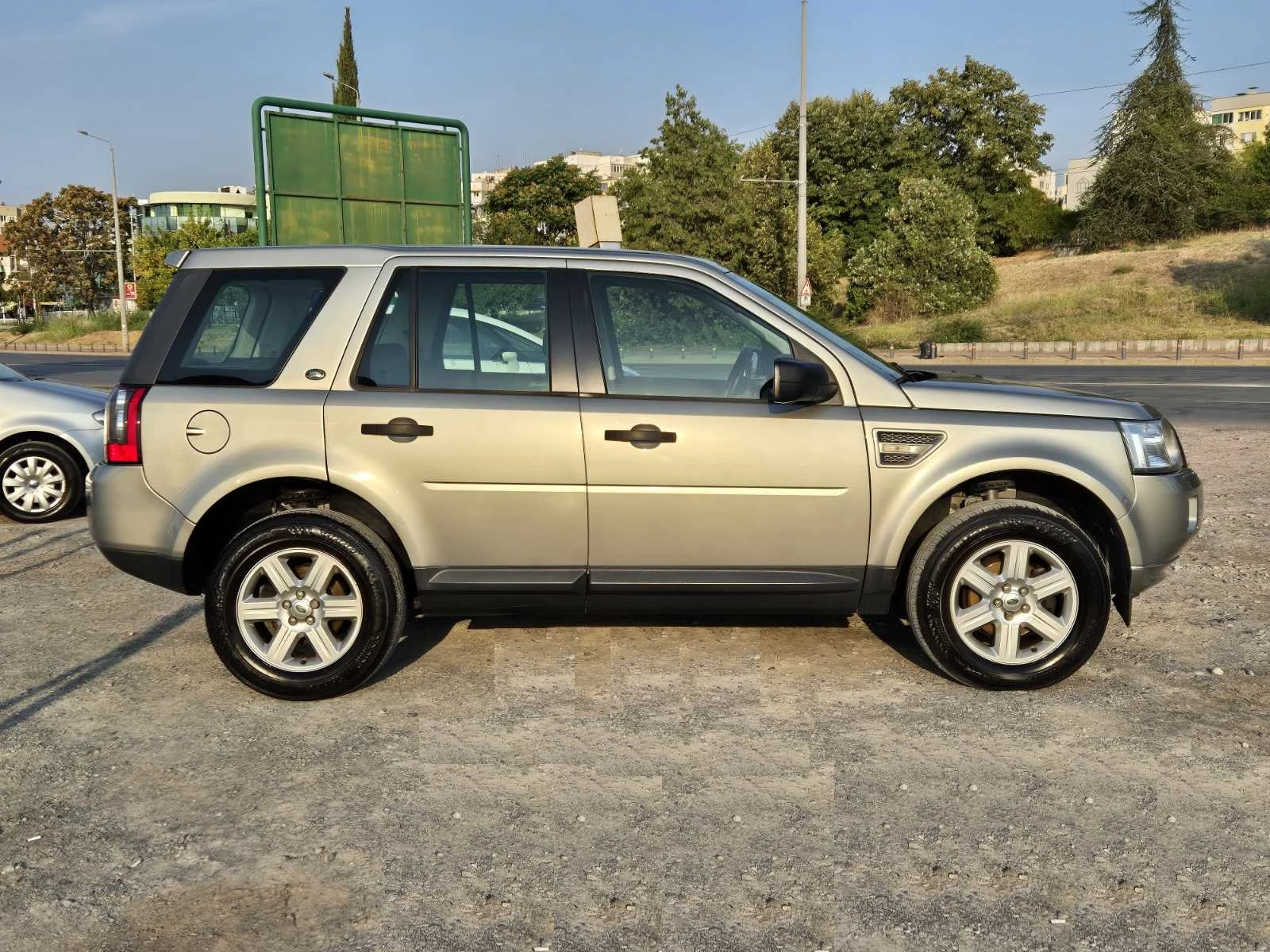 Land Rover Freelander 2.2TD4 S - изображение 6