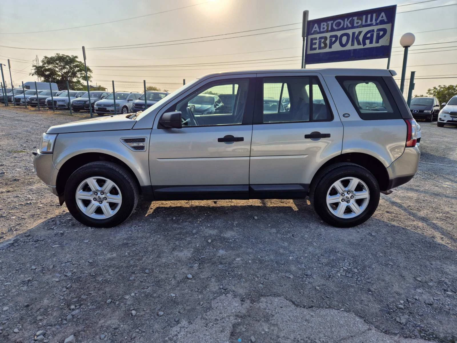 Land Rover Freelander 2.2TD4 S - изображение 2