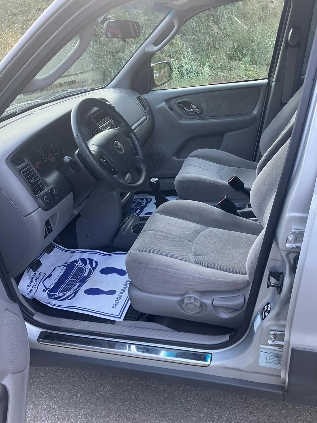 Mazda Tribute 2.0 4Х4 - изображение 9