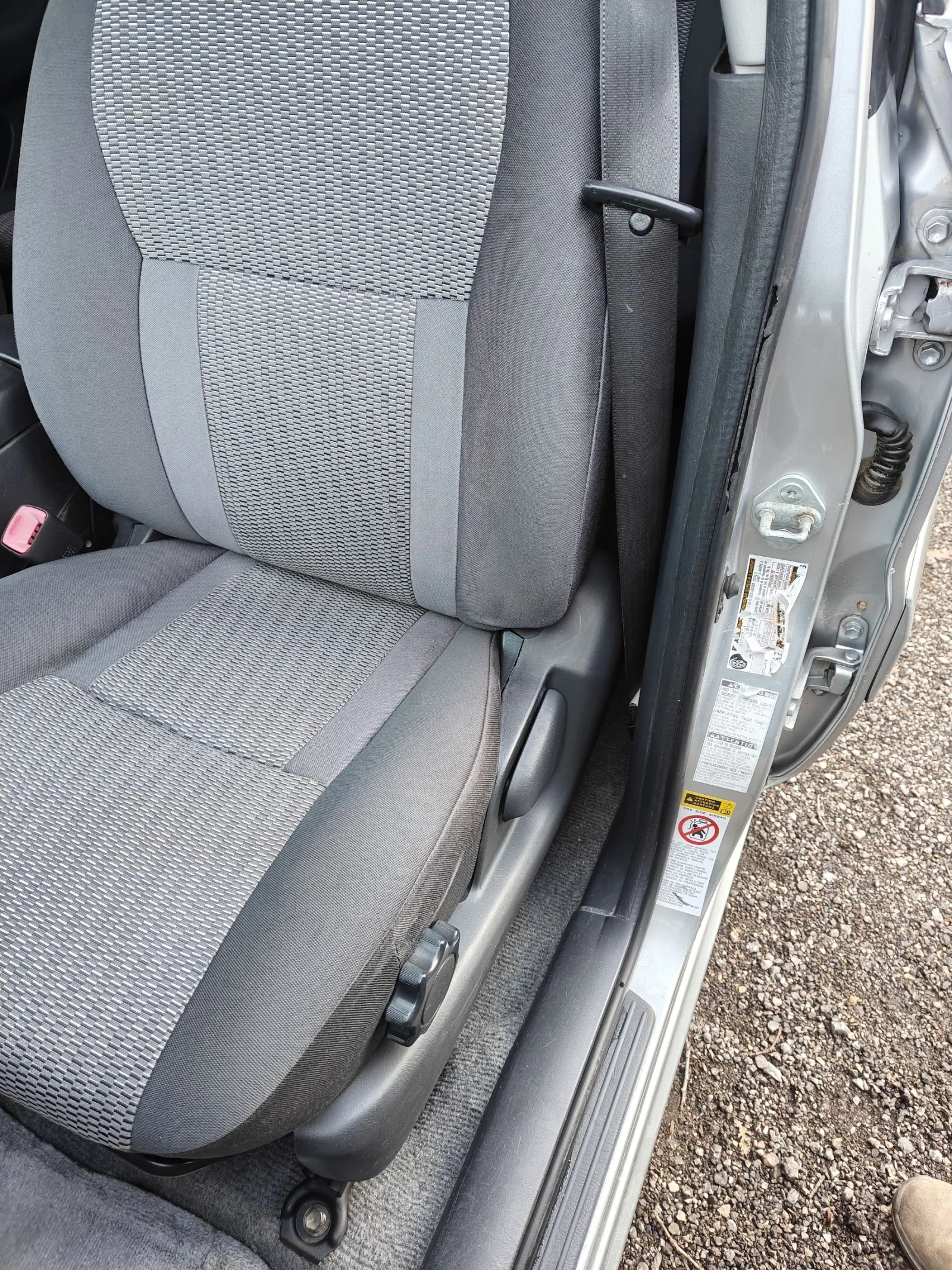 Toyota Rav4 2.4 4WD Автомат - изображение 10