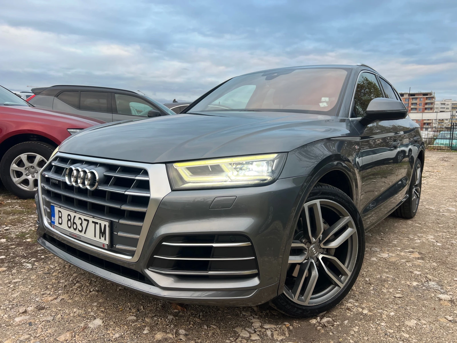 Audi Q5 3.0TDI 3xSline CAMERA  NAVI KEY LESS DISTR 