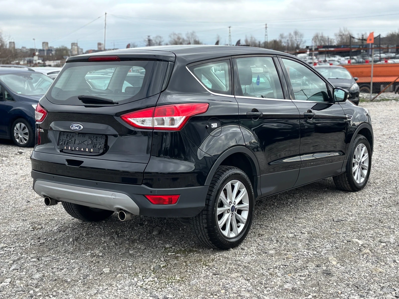 Ford Kuga 2.0-150кс, автомат, снимка 2 - Автомобили и джипове - 54037232