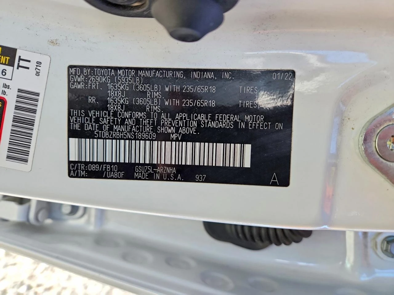 Toyota Highlander 3.5l Le, снимка 13 - Автомобили и джипове - 54323614