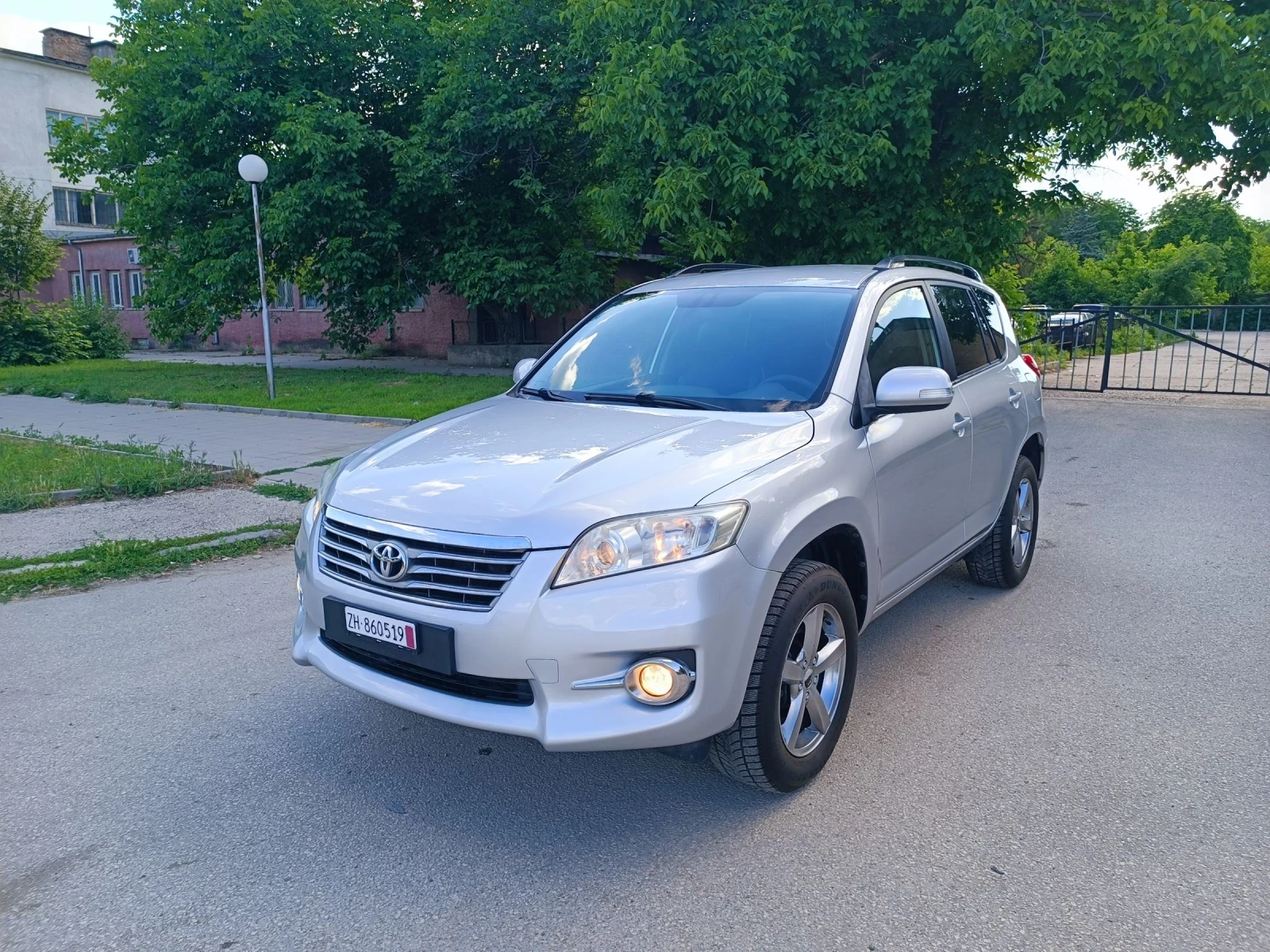 Toyota Rav4 2.0i-158 kc-ШВЕЙЦАРИЯ-РЪЧКА-6ск-4х4-FACELIFT, снимка 6 - Автомобили и джипове - 54988569