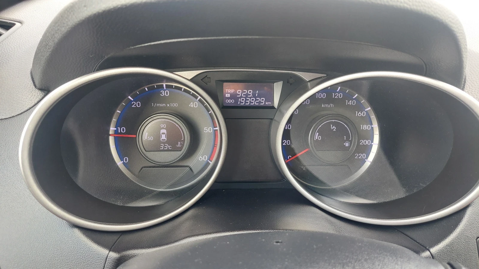 Hyundai IX35 1.7 NAVI FULL EKSTRI, снимка 12 - Автомобили и джипове - 55040582