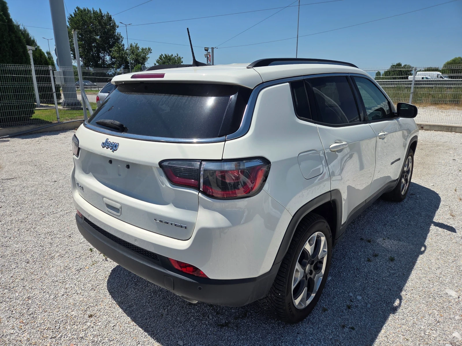Jeep Compass 4x4/NAVI/������ | Mobile.bg � ����������� 3