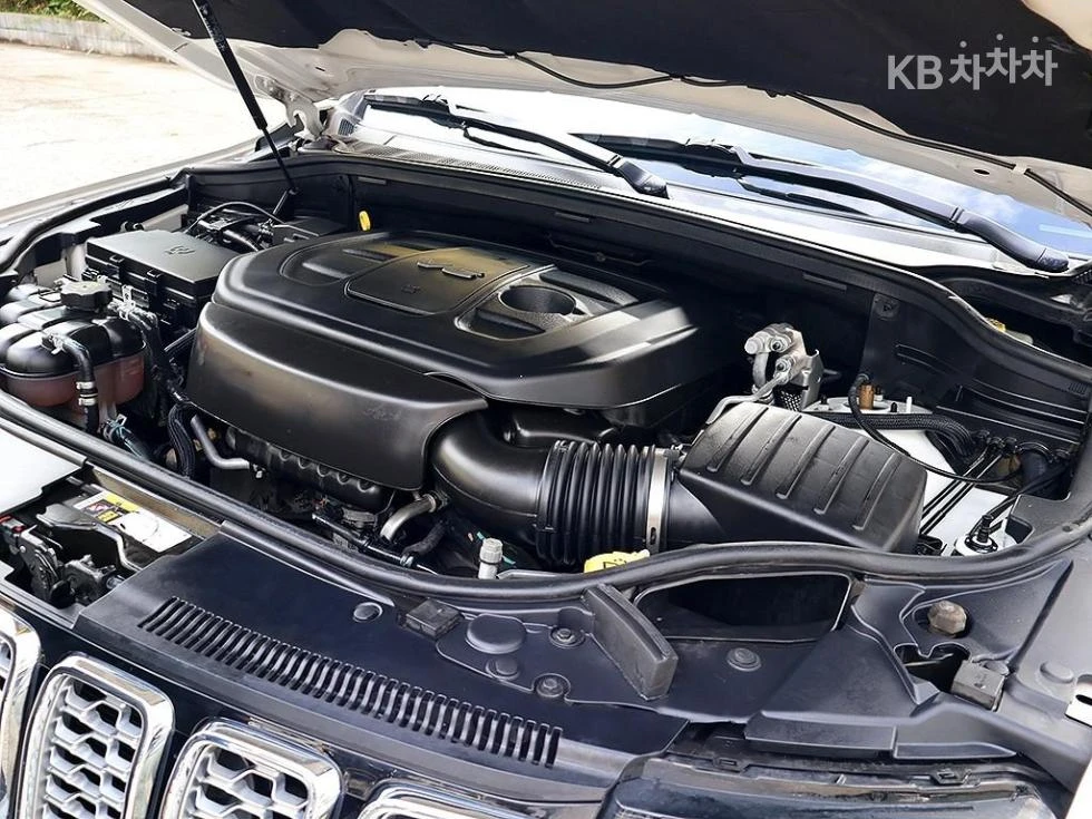 Jeep Grand cherokee 3.6 SUMMIT HARMON KARDON/PANORAMA/360CAM, снимка 15 - Автомобили и джипове - 55407416