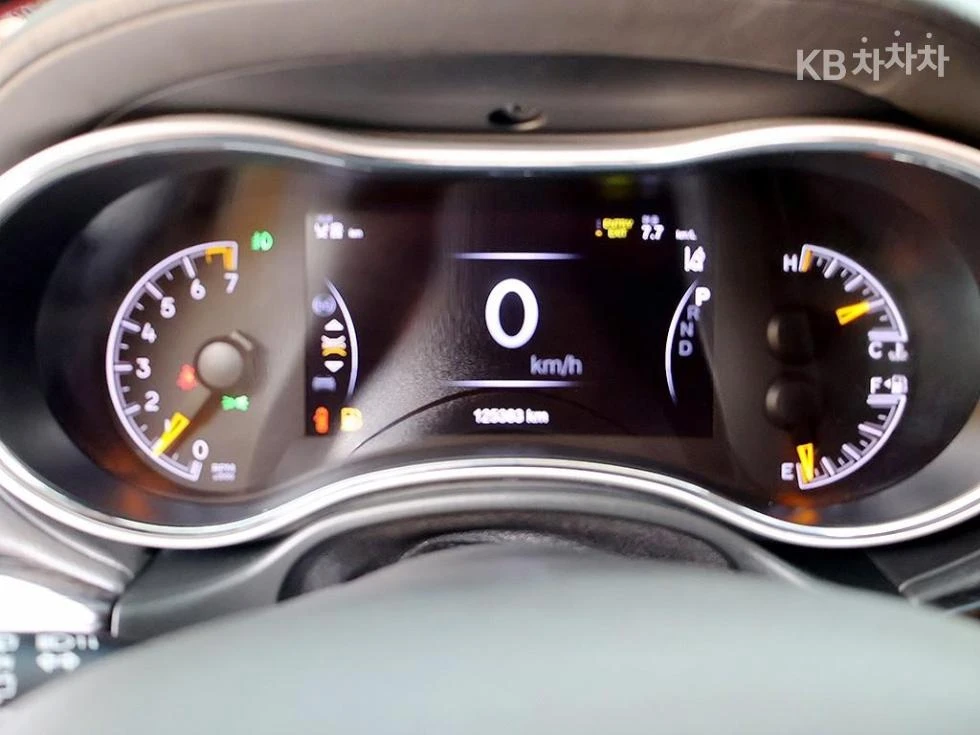 Jeep Grand cherokee 3.6 SUMMIT HARMON KARDON/PANORAMA/360CAM, снимка 6 - Автомобили и джипове - 55407416