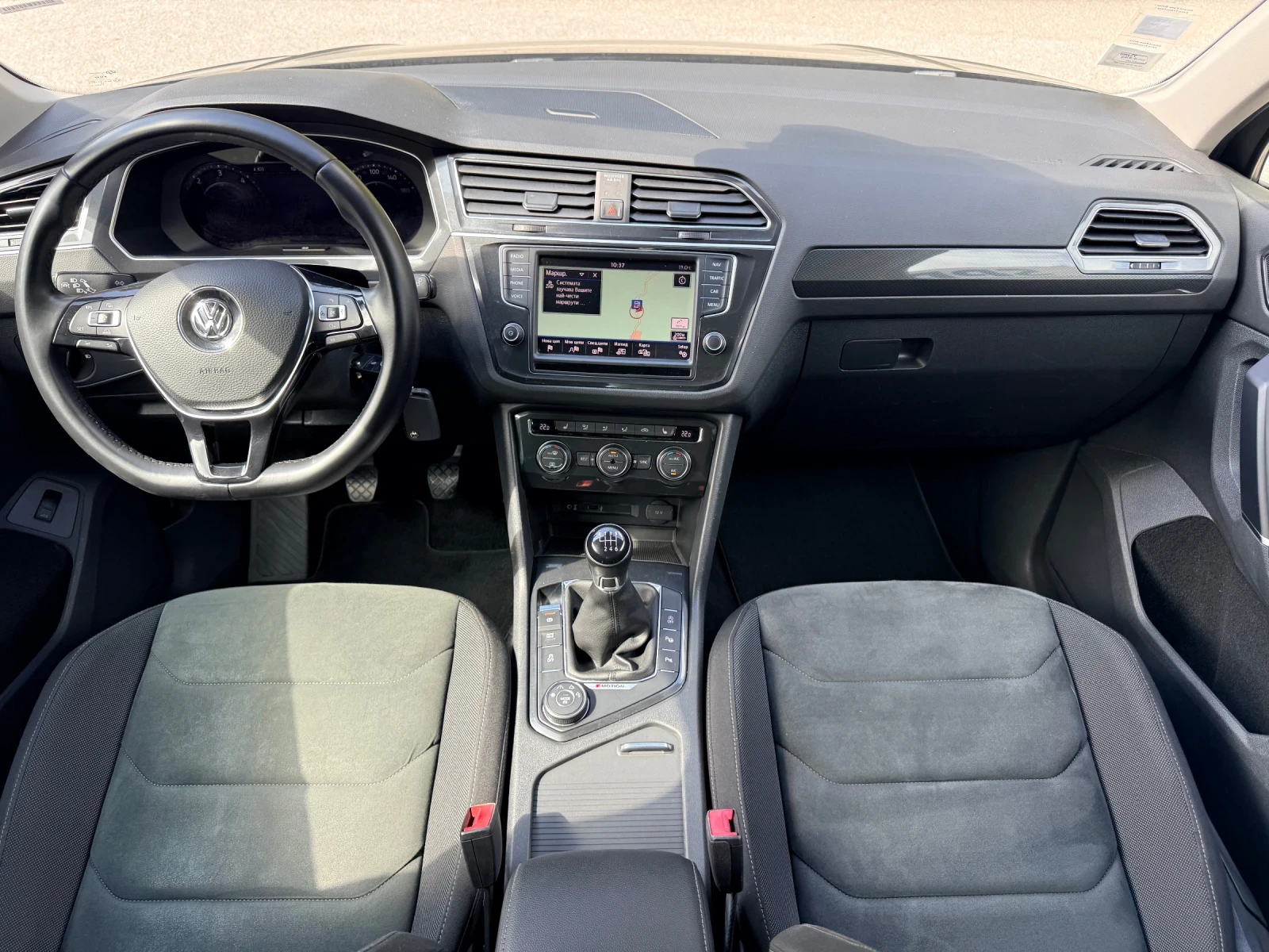 VW Tiguan DIGITAL* 4x4* DISTRONIC* LANE KEEP* ЕЛ.БАГАЖНИК* Т, снимка 9 - Автомобили и джипове - 55684520