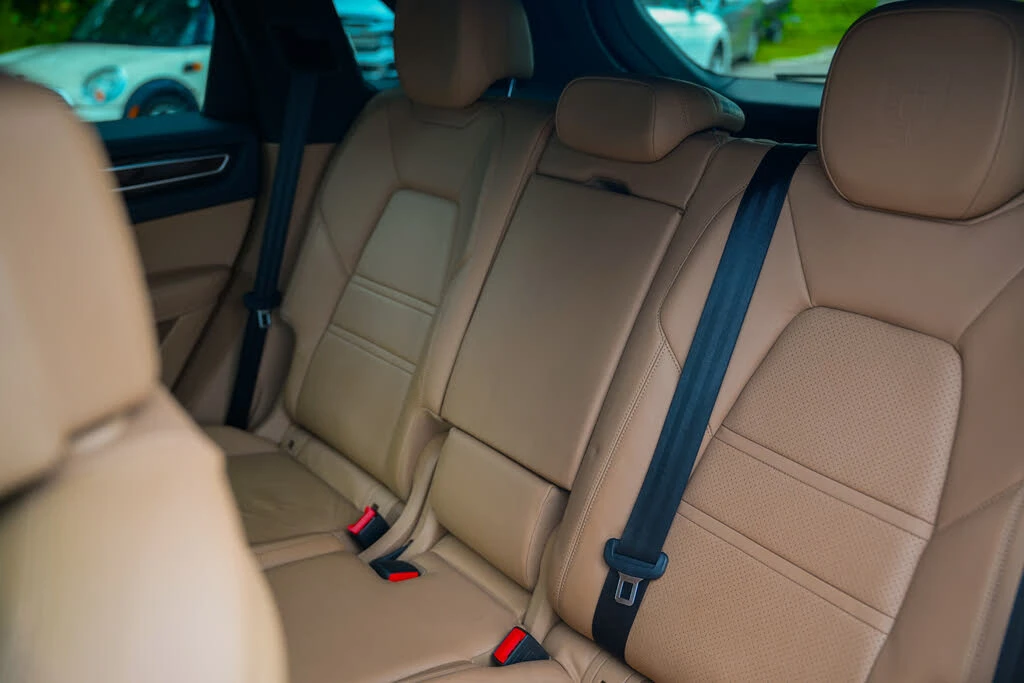 Porsche Cayenne 3.0 V6 AWD, снимка 10 - Автомобили и джипове - 56113187