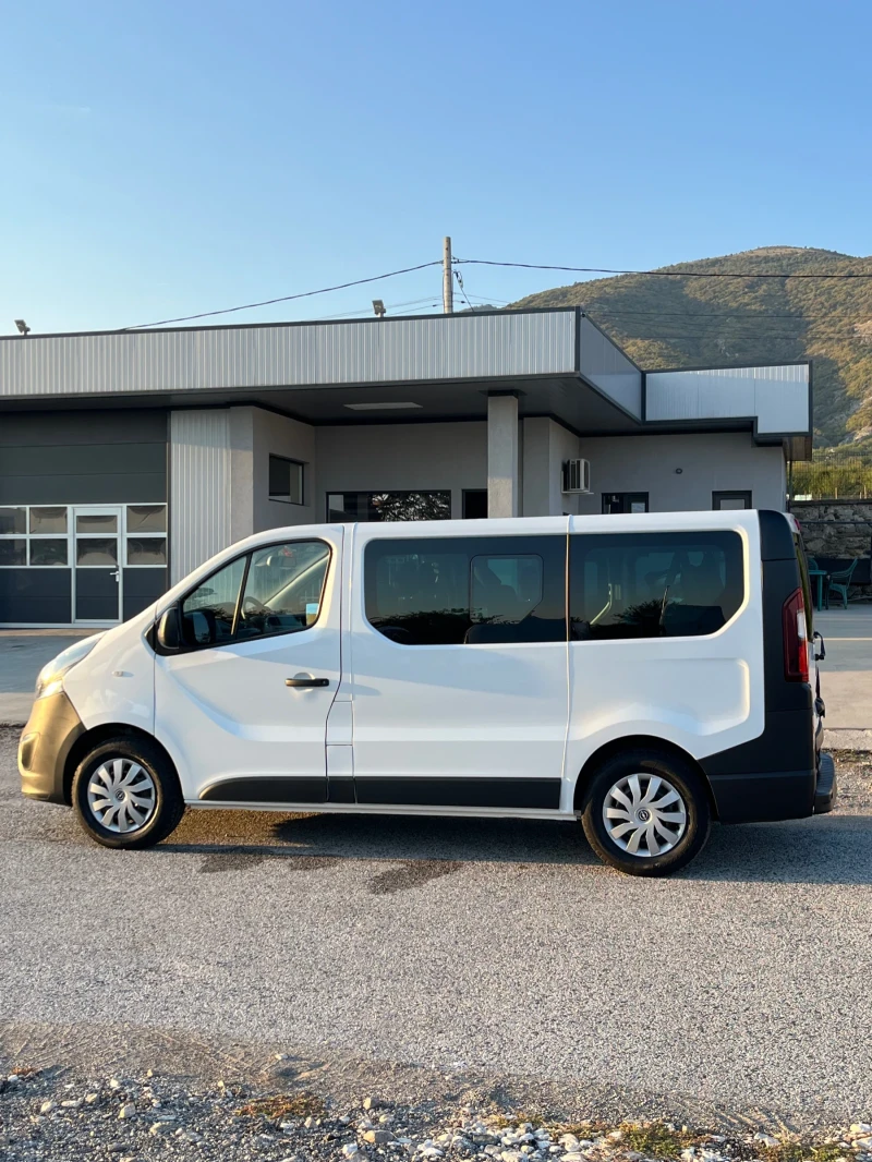 Opel Vivaro 9 MESTA, снимка 9 - Бусове и автобуси - 47337224