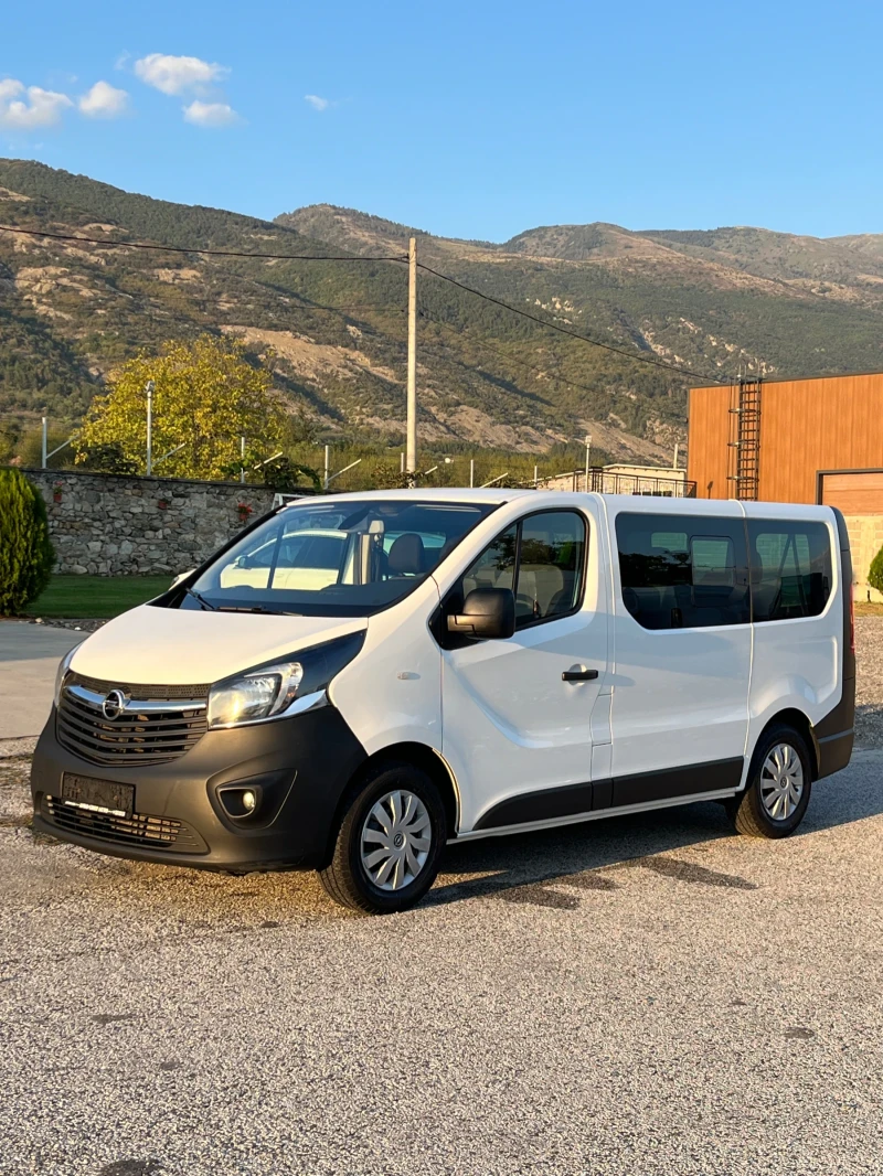 Opel Vivaro 9 MESTA, снимка 7 - Бусове и автобуси - 47337224