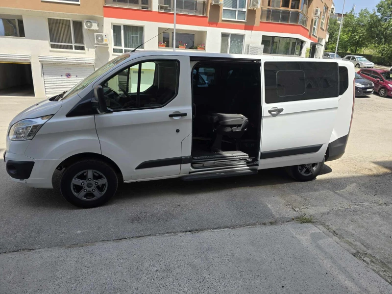 Ford Tourneo, снимка 2 - Бусове и автобуси - 49578942