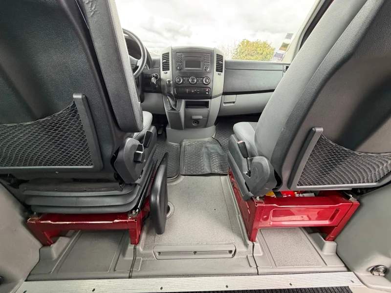 Mercedes-Benz Sprinter 213 2 клима 9места, снимка 9 - Бусове и автобуси - 52022821