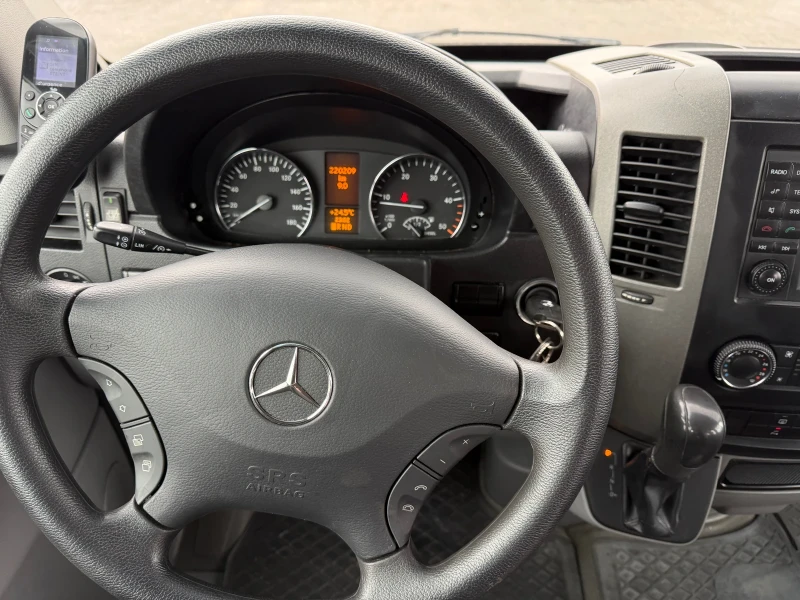 Mercedes-Benz Sprinter 213 2 клима 9места, снимка 12 - Бусове и автобуси - 52022821