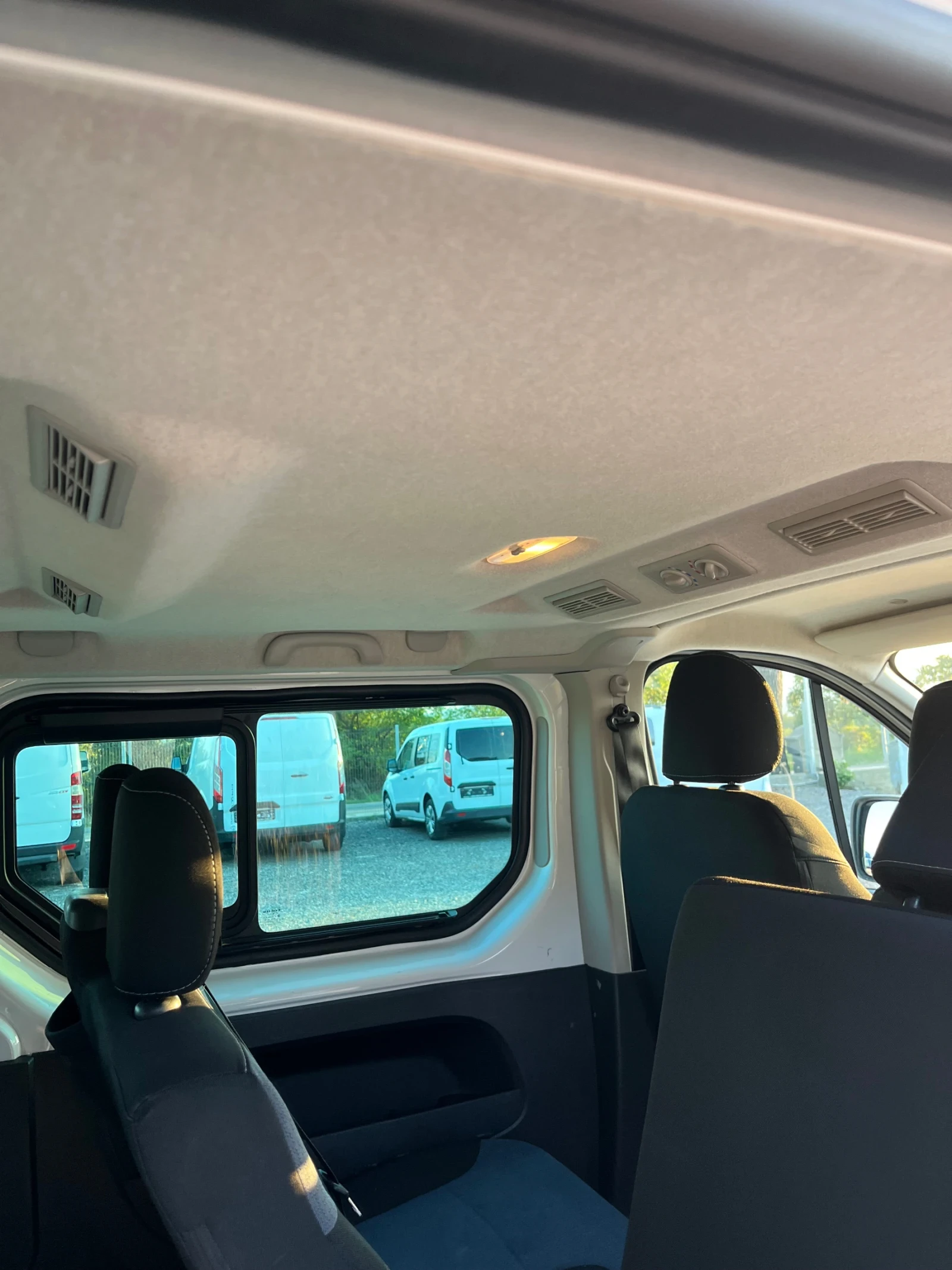 Opel Vivaro 9 MESTA | Mobile.bg   17