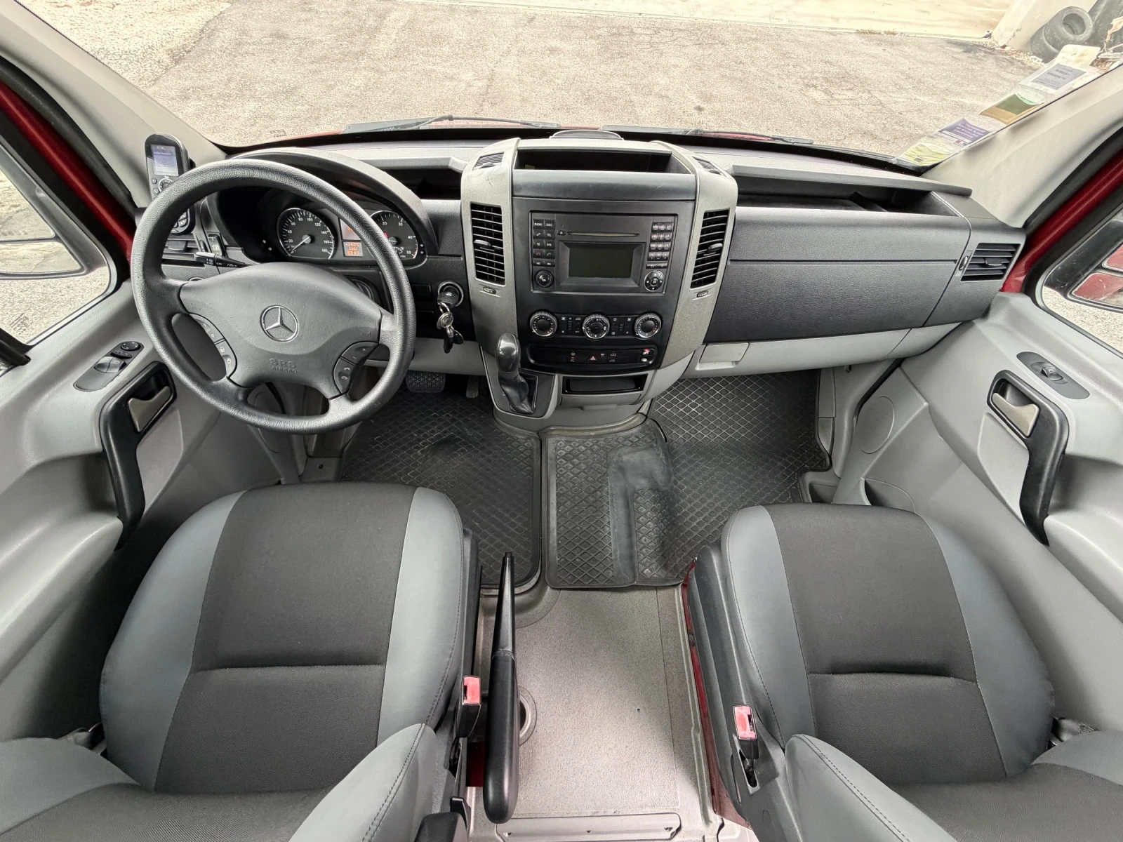 Mercedes-Benz Sprinter 213 2  9 | Mobile.bg   11