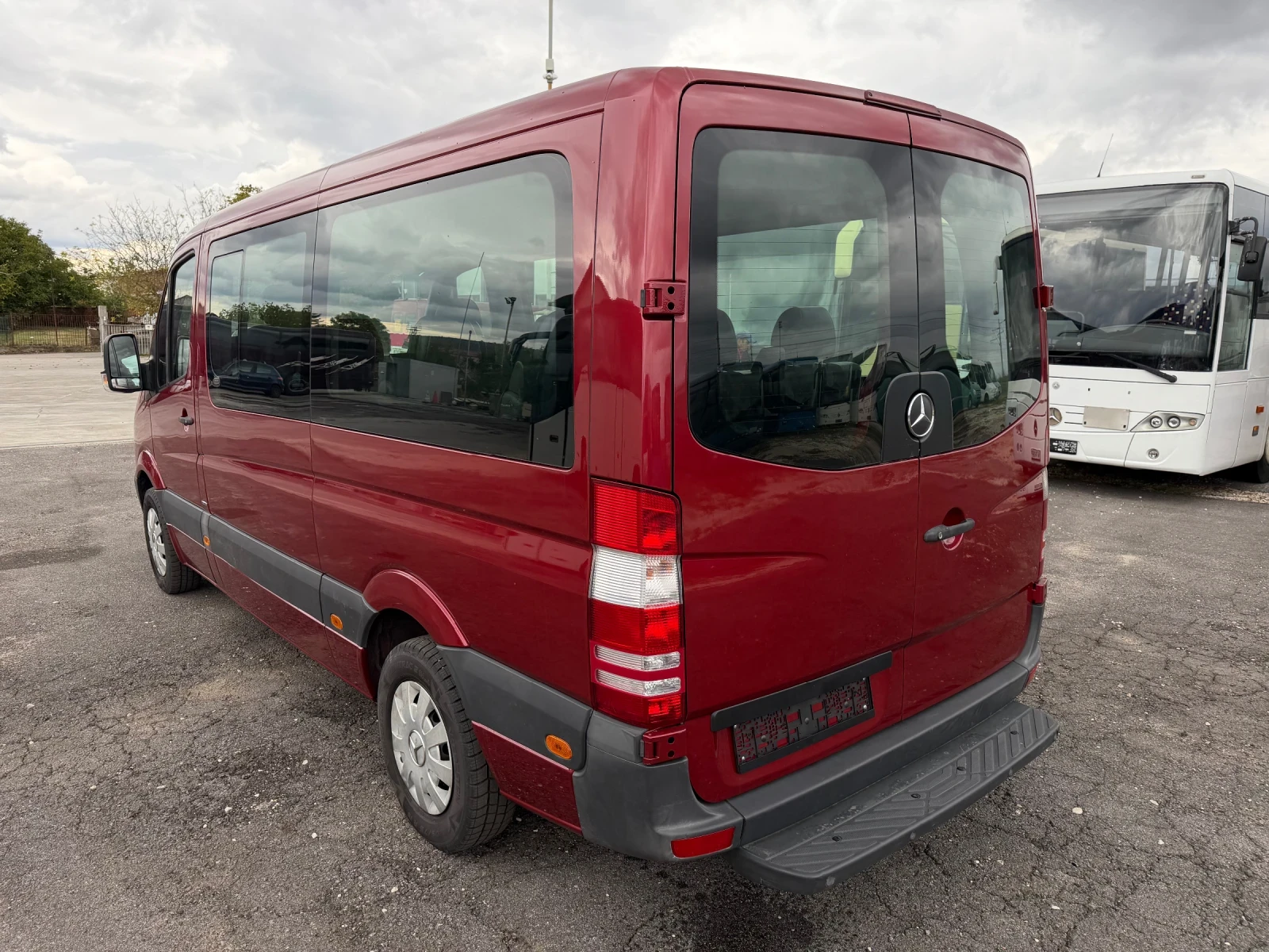 Mercedes-Benz Sprinter 213 2 клима 9места - изображение 4