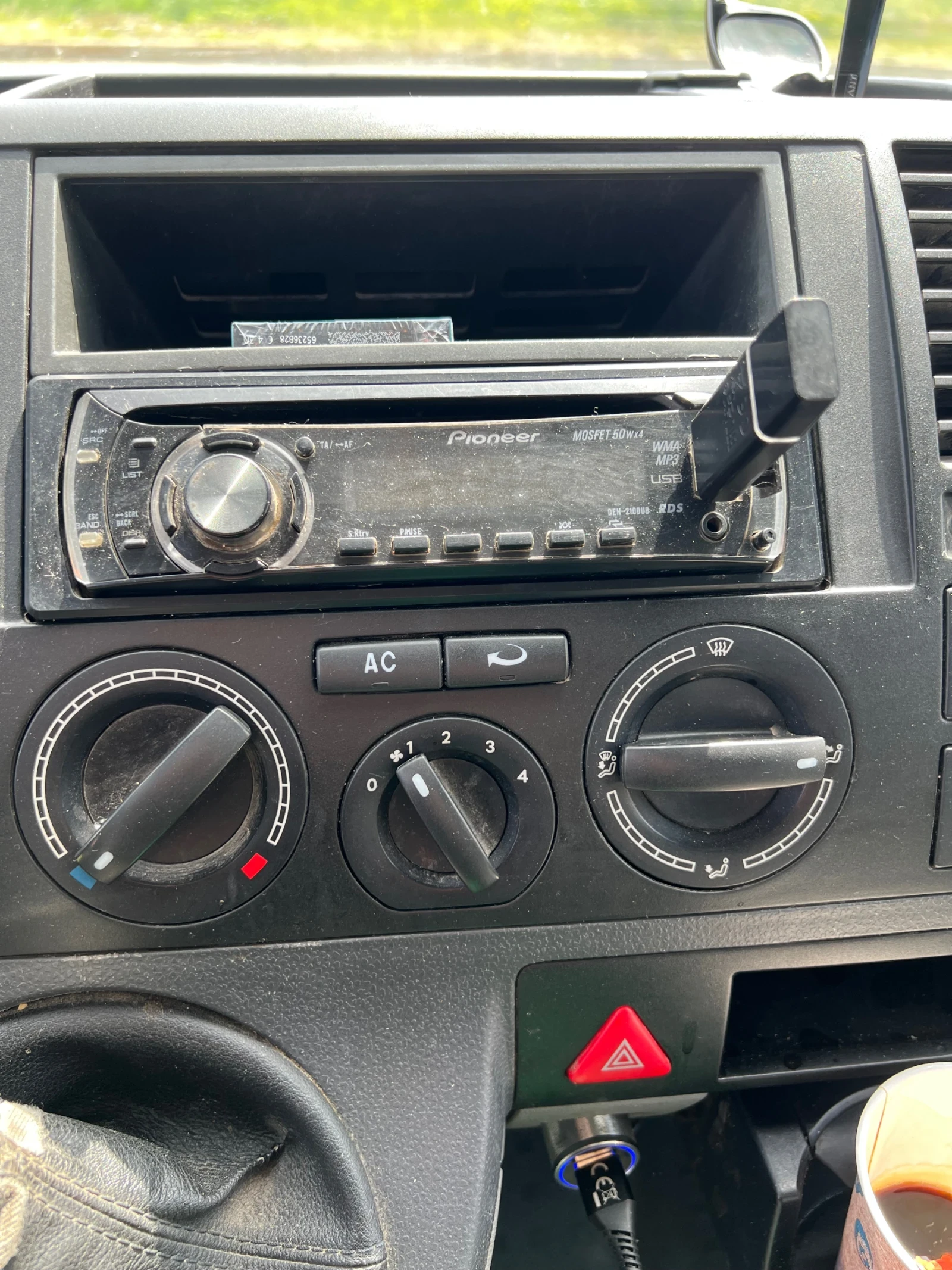 VW Transporter, снимка 9 - Бусове и автобуси - 54635103