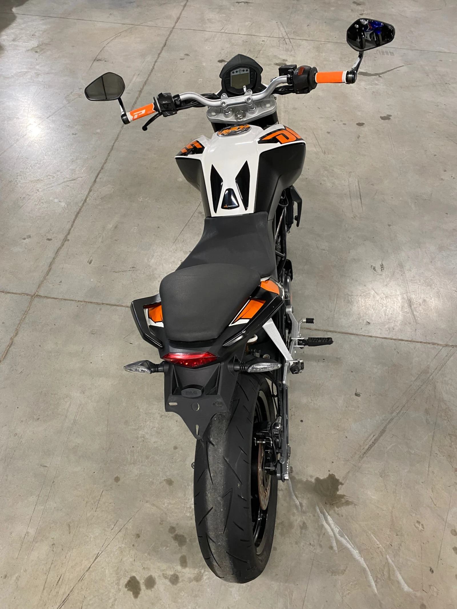 Ktm Duke 125 ABS - изображение 4