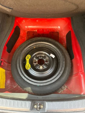 Volvo V40, снимка 13