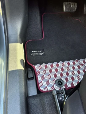Toyota Aygo Jon Takhashi, снимка 10
