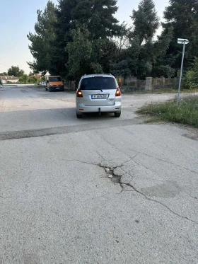 Toyota Corolla verso, снимка 9