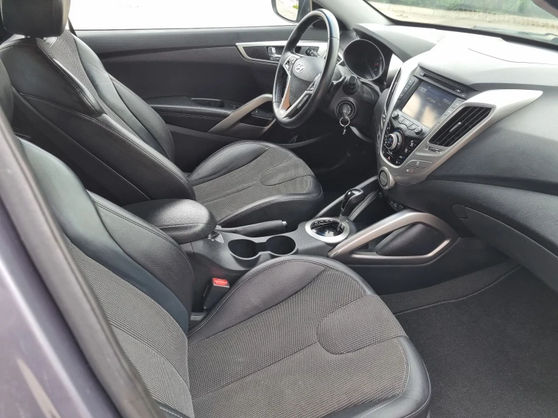 Hyundai Veloster  1.6i AUTOMATIC swiss edition , снимка 8 - Автомобили и джипове - 47771858