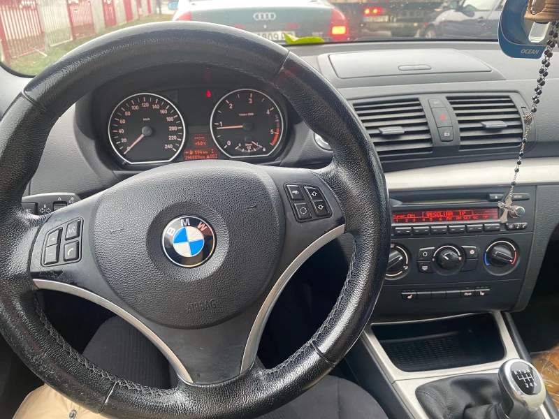 BMW 118, снимка 6 - Автомобили и джипове - 48651010