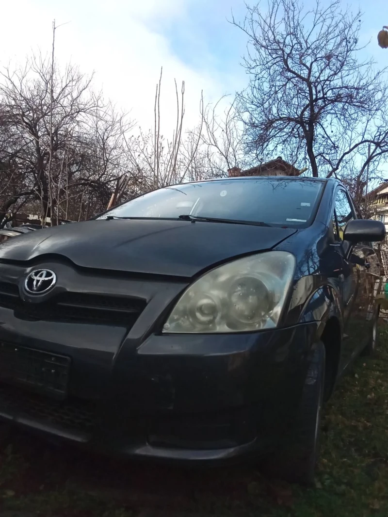 Toyota Corolla verso, снимка 2 - Автомобили и джипове - 48293468