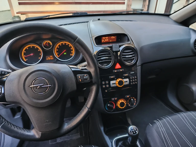 Opel Corsa 1.2 газ/бензин, снимка 8 - Автомобили и джипове - 48312017