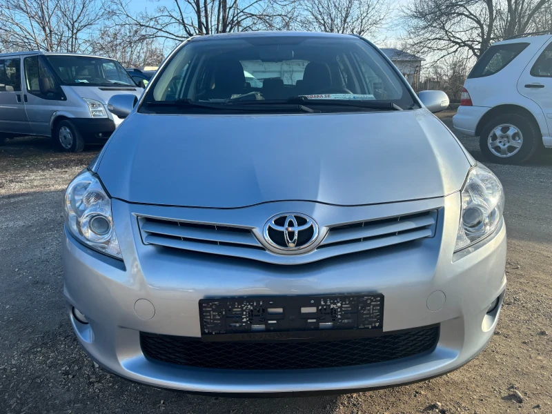 Toyota Auris 2011+ ФЕЙС+ 1.6+ 6ск+ С. ИСТОРИЯ+ Н. ГУМИ, снимка 2 - Автомобили и джипове - 48602249