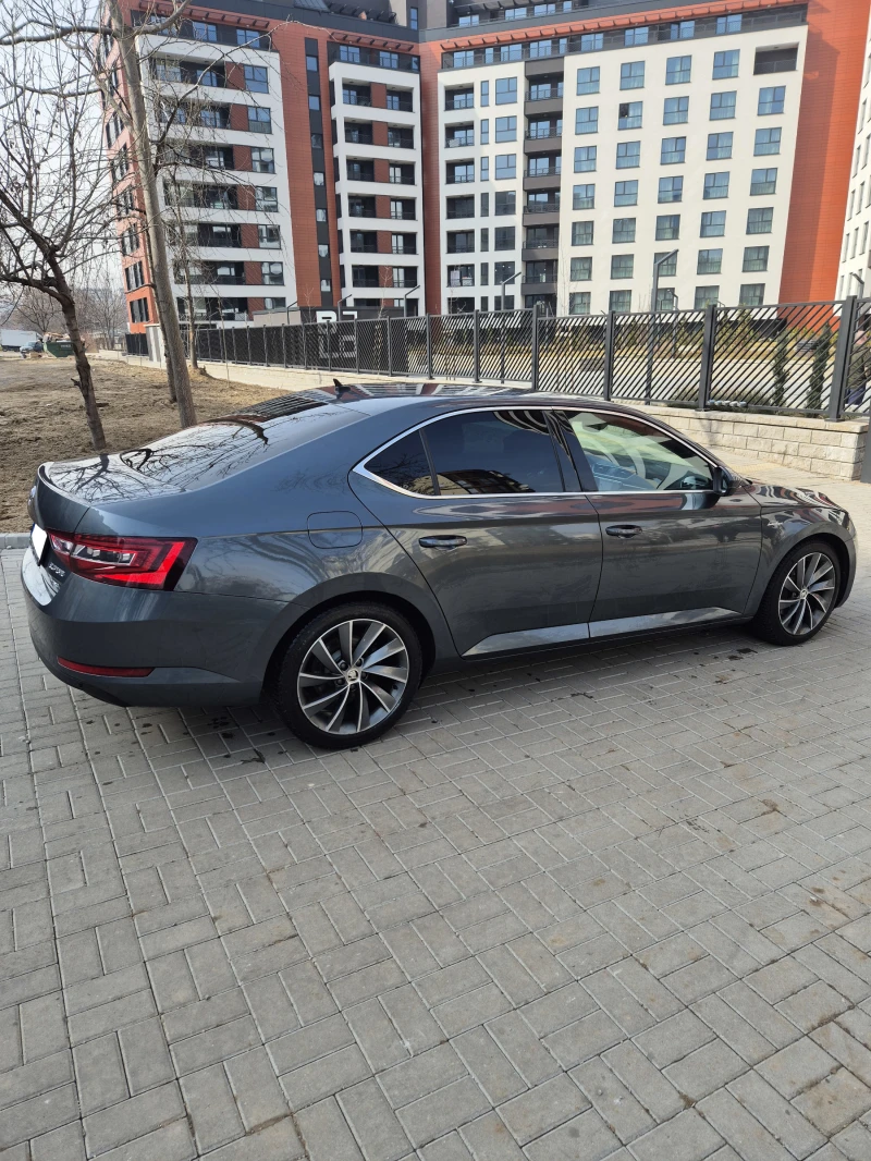 Skoda Superb Laurin & Klement, снимка 6 - Автомобили и джипове - 49133251