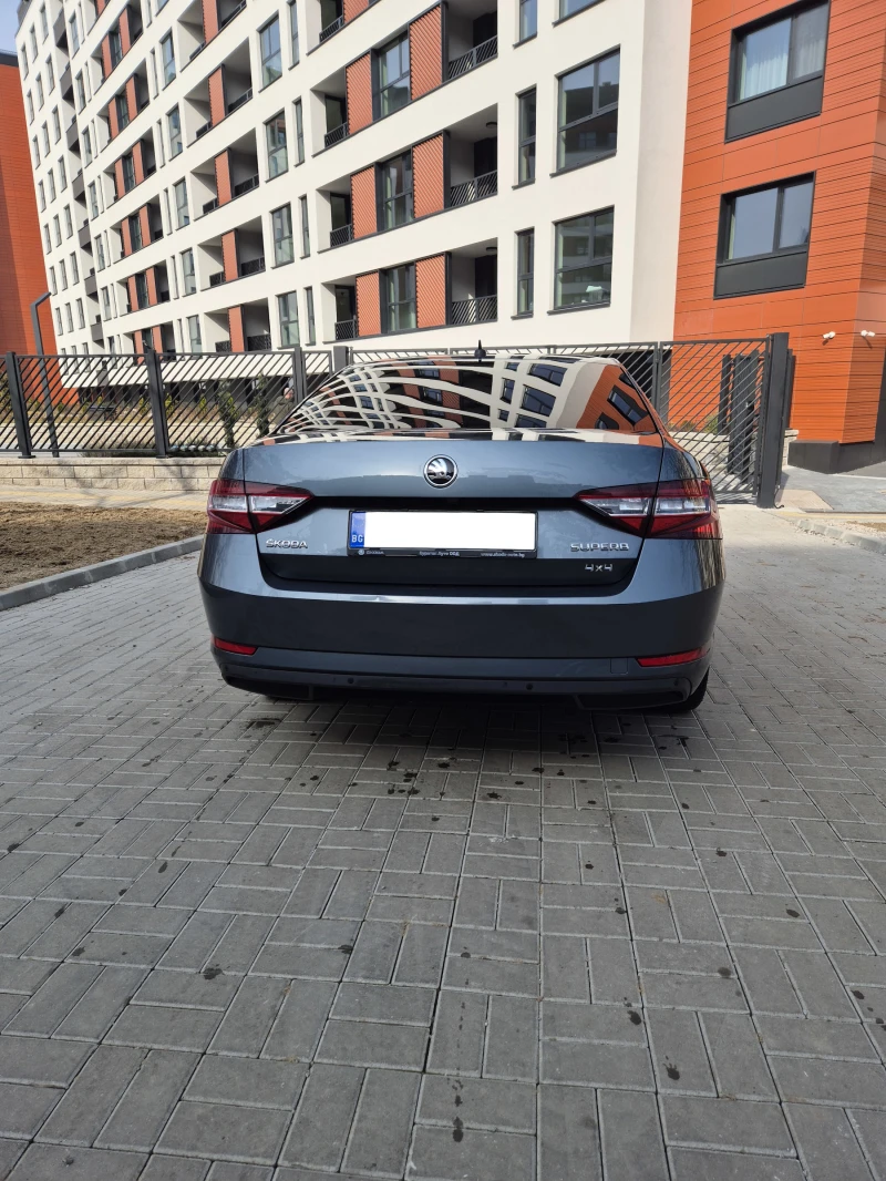 Skoda Superb Laurin & Klement, снимка 5 - Автомобили и джипове - 49133251