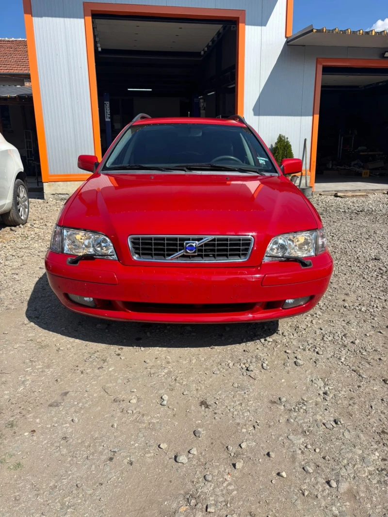 Volvo V40, снимка 4 - Автомобили и джипове - 50798109