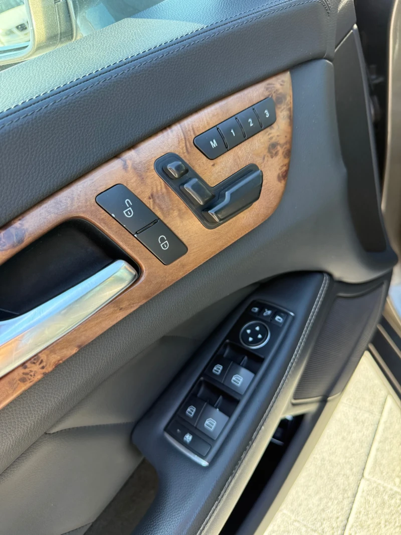 Mercedes-Benz CLS 350 //AMG-PACK//Нов внос от Белгия, снимка 14 - Автомобили и джипове - 52737901