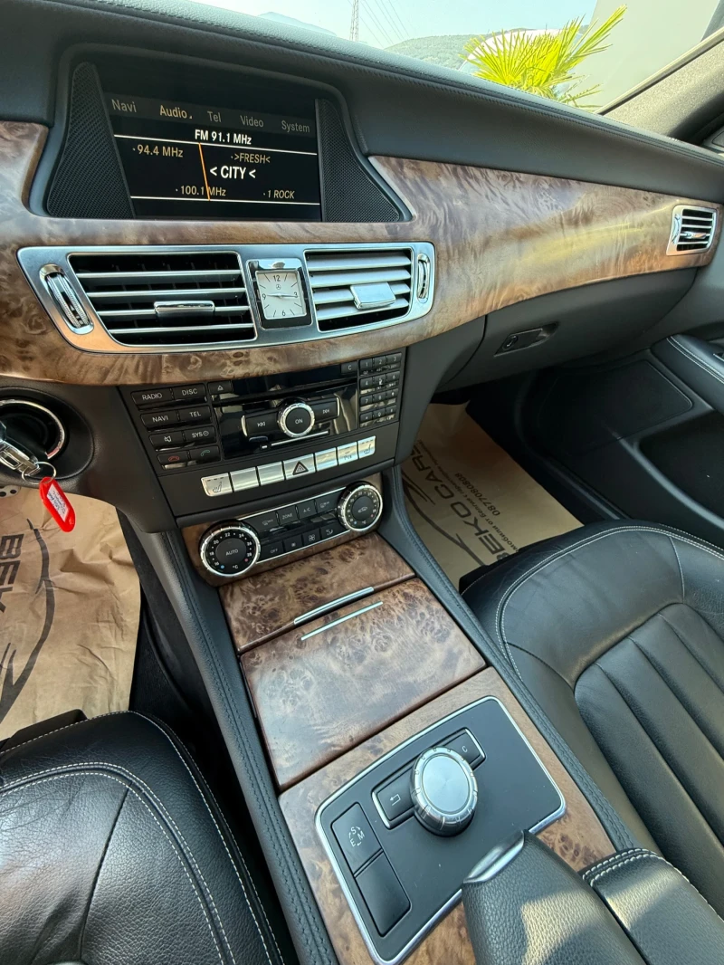 Mercedes-Benz CLS 350 //AMG-PACK//Нов внос от Белгия, снимка 13 - Автомобили и джипове - 52737901
