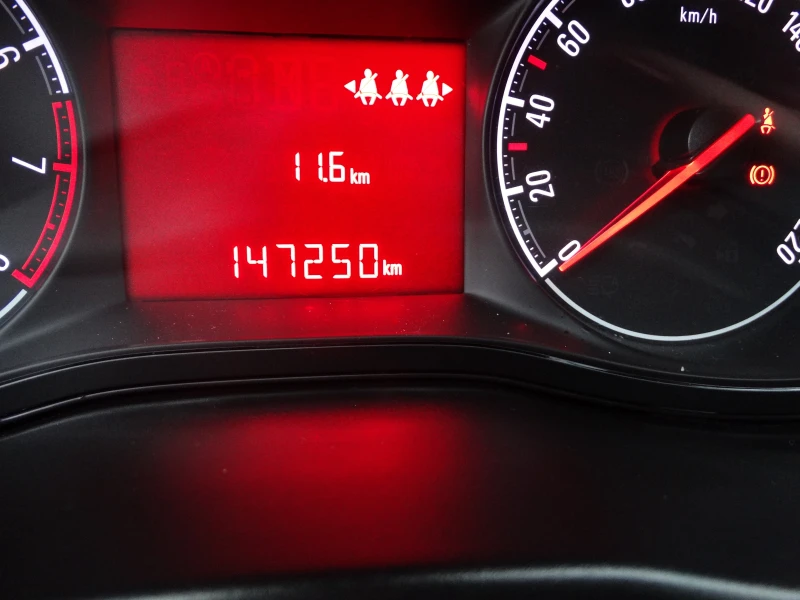 Opel Corsa 1.4 - 90 к.с. B/GPL, снимка 11 - Автомобили и джипове - 52664817