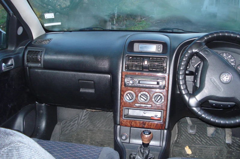 Opel Astra, снимка 8 - Автомобили и джипове - 52754750