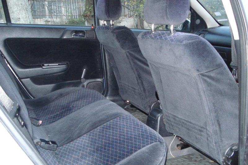 Opel Astra, снимка 6 - Автомобили и джипове - 52754750