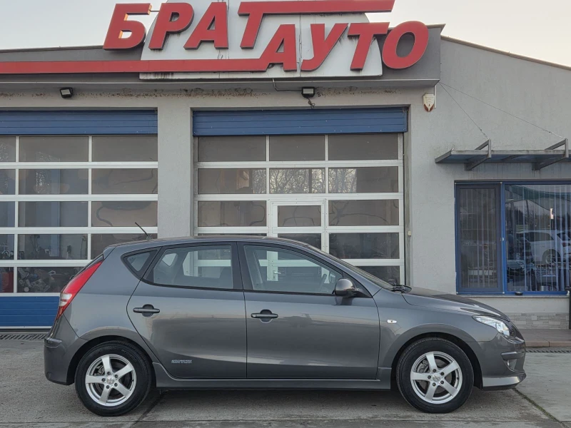 Hyundai I30 1.4БЕНЗИН/FACELIFT, снимка 5 - Автомобили и джипове - 52818117