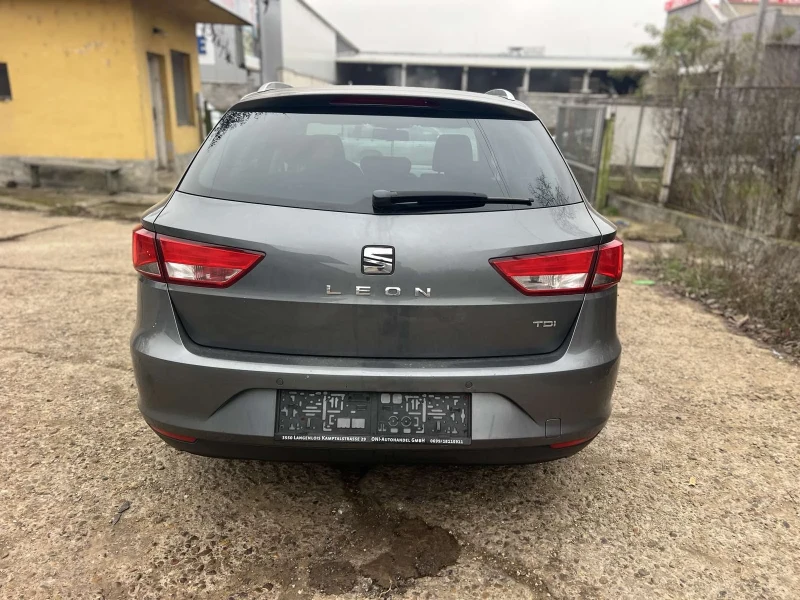 Seat Leon 1.6 TDI ST, снимка 4 - Автомобили и джипове - 52825160
