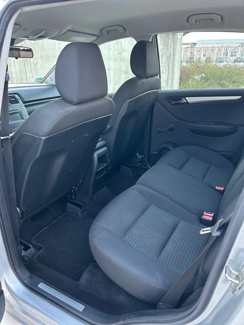Mercedes-Benz B 200 CDI/AUTOMAT/NAVI, снимка 9 - Автомобили и джипове - 52829643