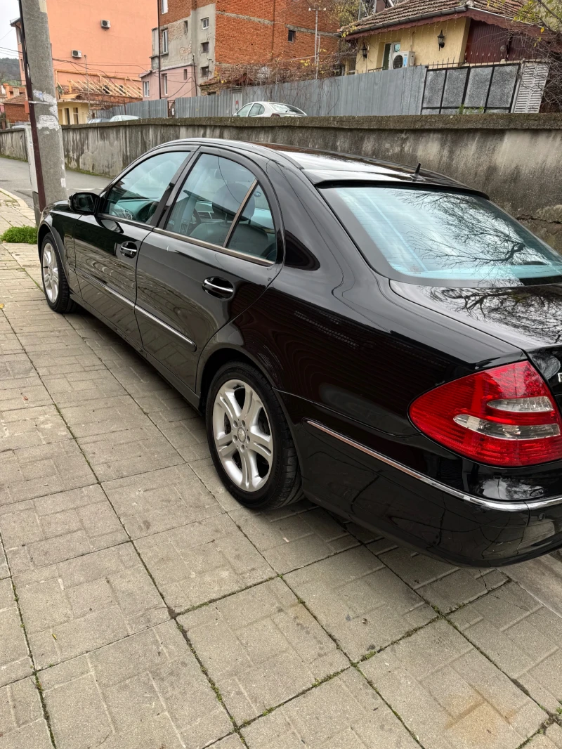 Mercedes-Benz E 320, снимка 4 - Автомобили и джипове - 52836343
