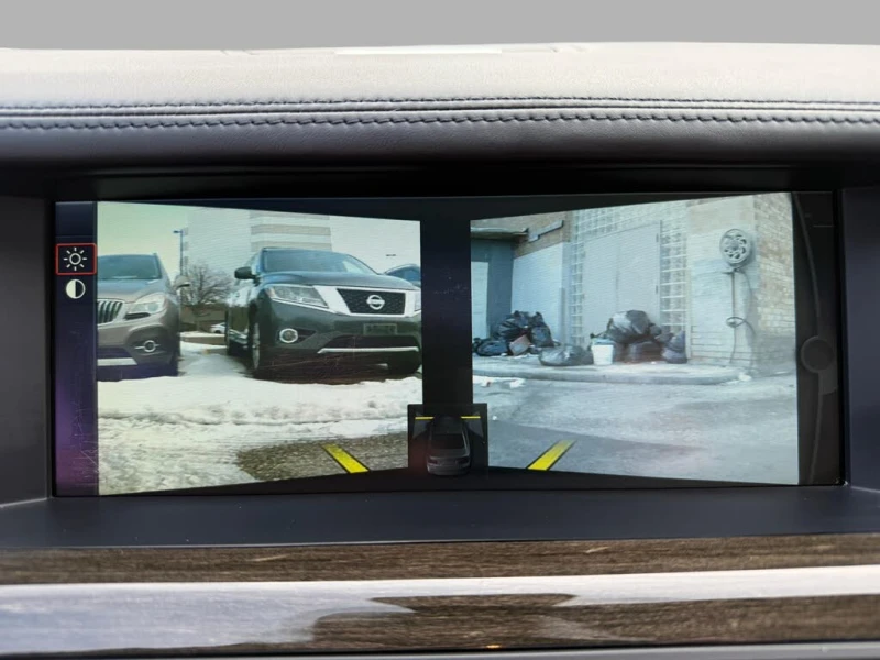 BMW 750 750i* xDrive* Автокредит* (Цена до БГ) , снимка 13 - Автомобили и джипове - 53416964